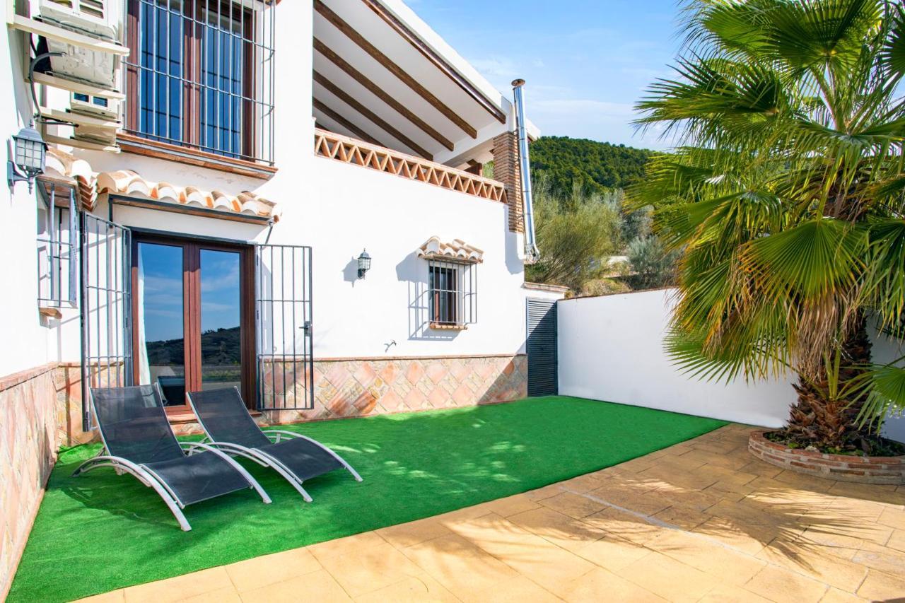 Holiday Home El Encinar Alcaucín Exterior foto